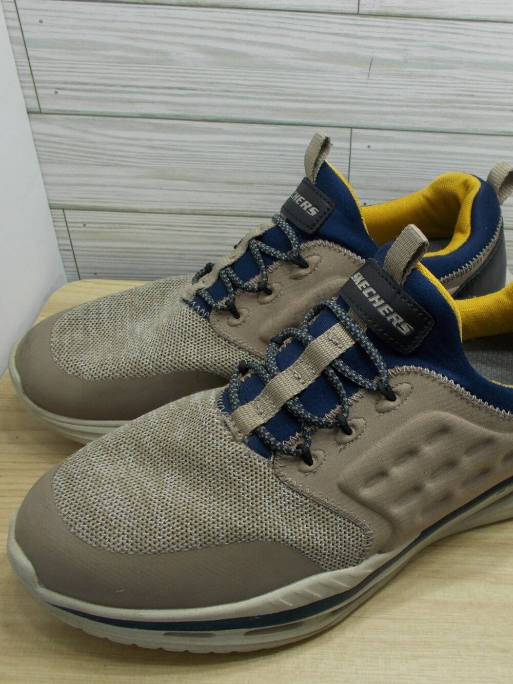 Skechers 210433 Knit Bungee Lace Slip-Ins  Arch Memory Foam Shoes Men's 10